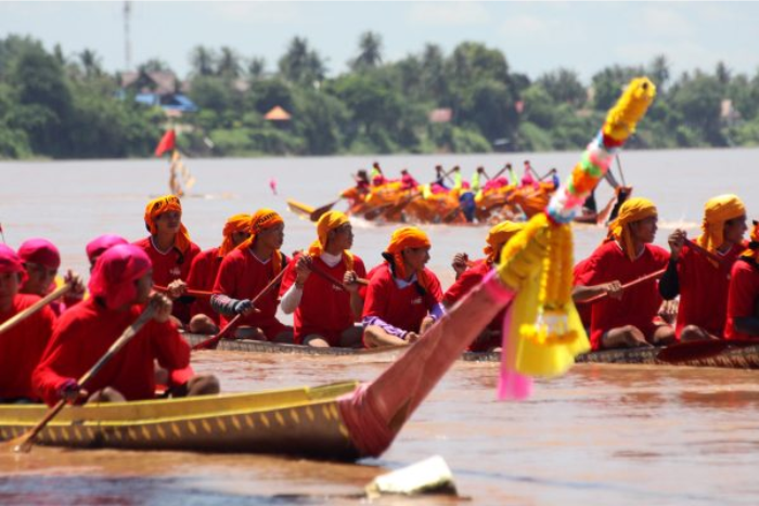 Boun Suang Heua festival